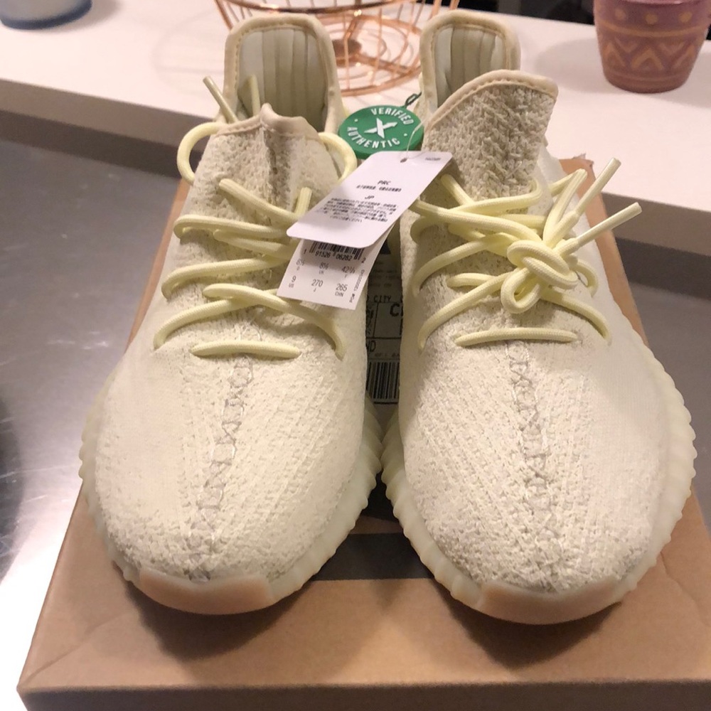 Yeezy Boost  350 Butter men’s size 9 US adidas